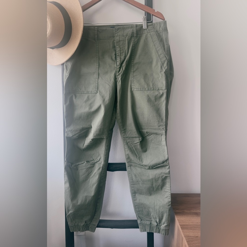 American Eagle Outfitters Sage Cargo Pants